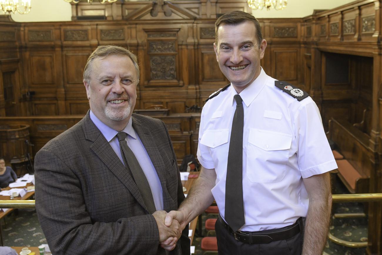 Image of Mark Burns-Williamson and Chief Constable John Robins
